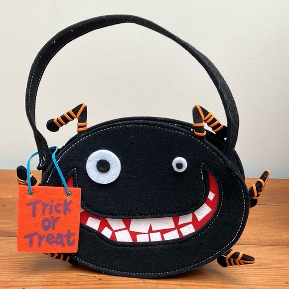 Department 56 Handbags - Department 56 Halloween Spider Trick Or Treat Spider Bag